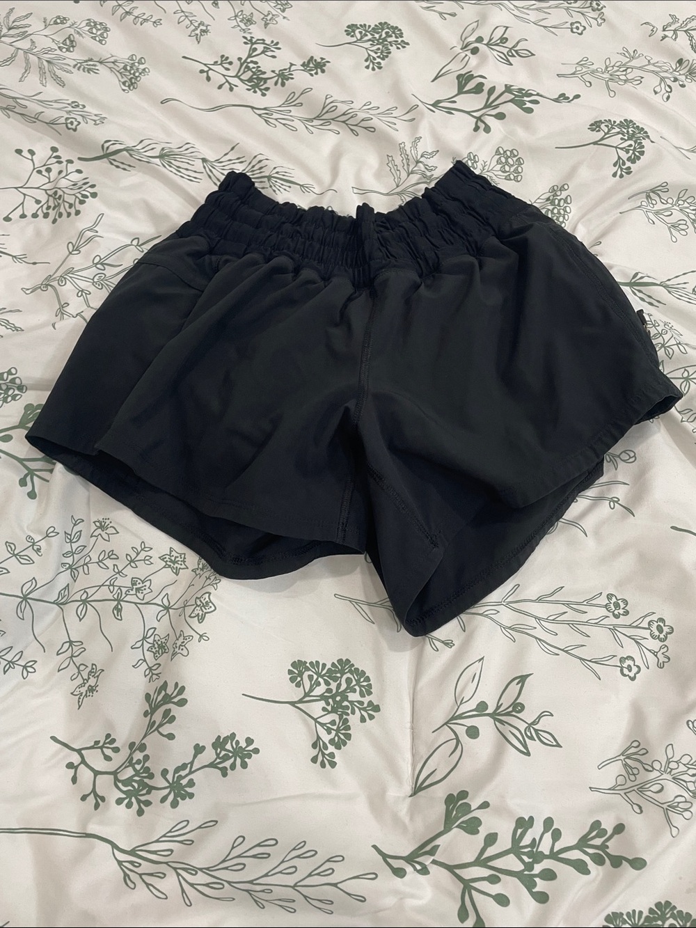 lululemon athletica Black Elastic-Waist Athletic Shorts